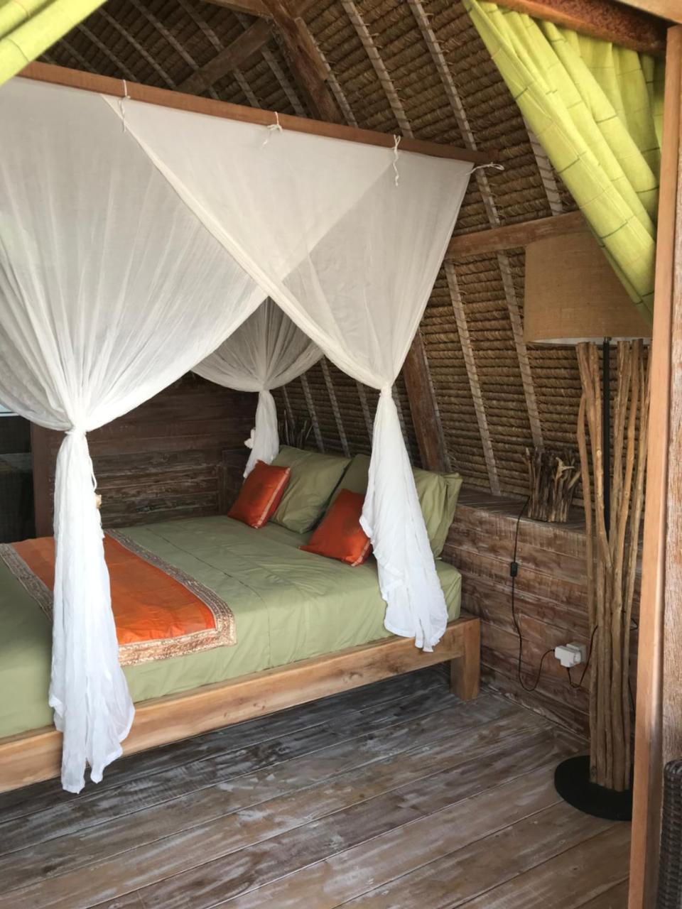 ホテル Alam Karang Gili Gede エクステリア 写真